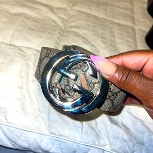 AUTHENTIC Gucci Belt Supreme